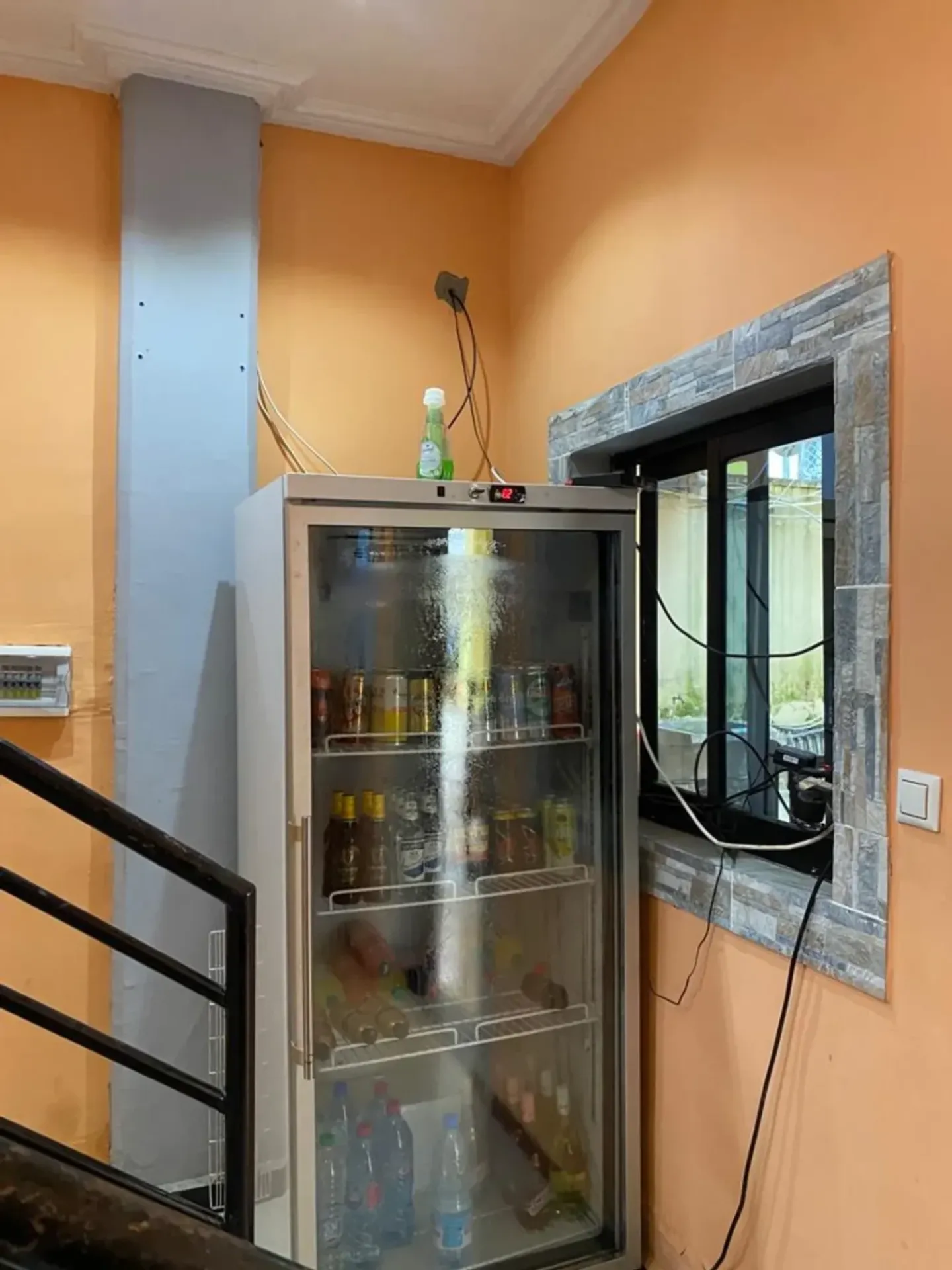 Chambre Meublée Logpom, Douala (5/8)