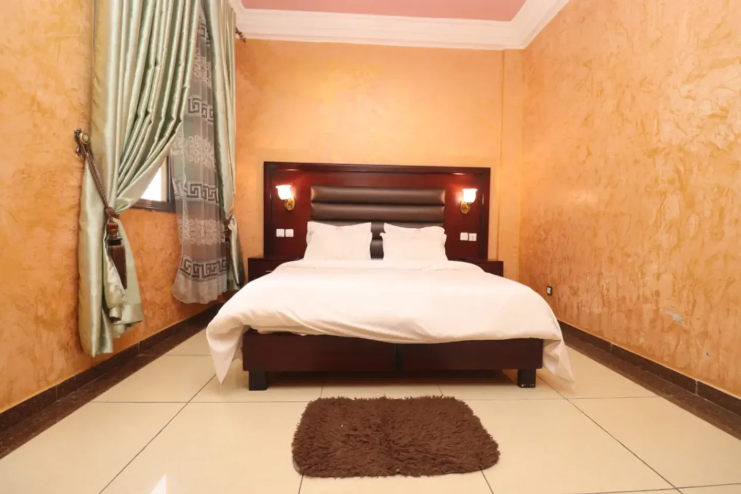 Studio Meublé Bessengue Deido, Douala (7/9)