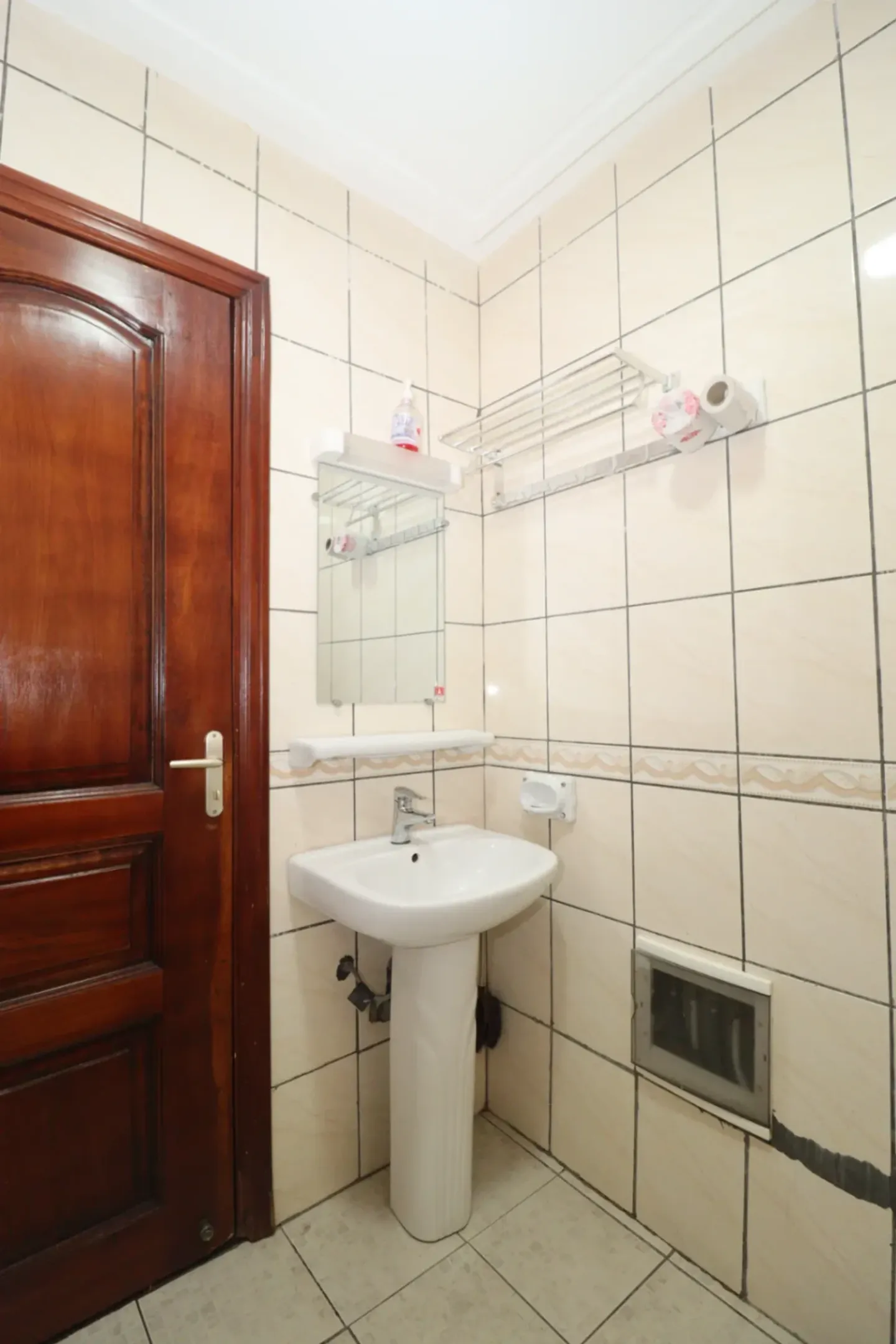 Studio Meublé Bessengue Deido, Douala (8/9)
