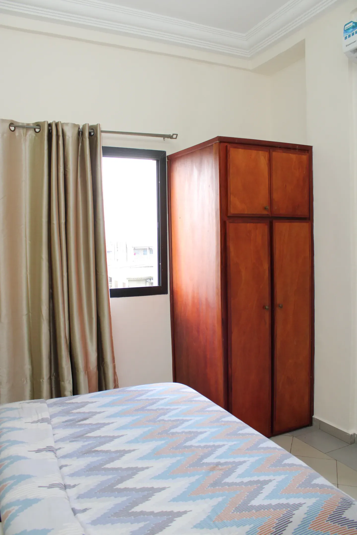 Studio Meublé Bonamoussadi, Douala (8/11)