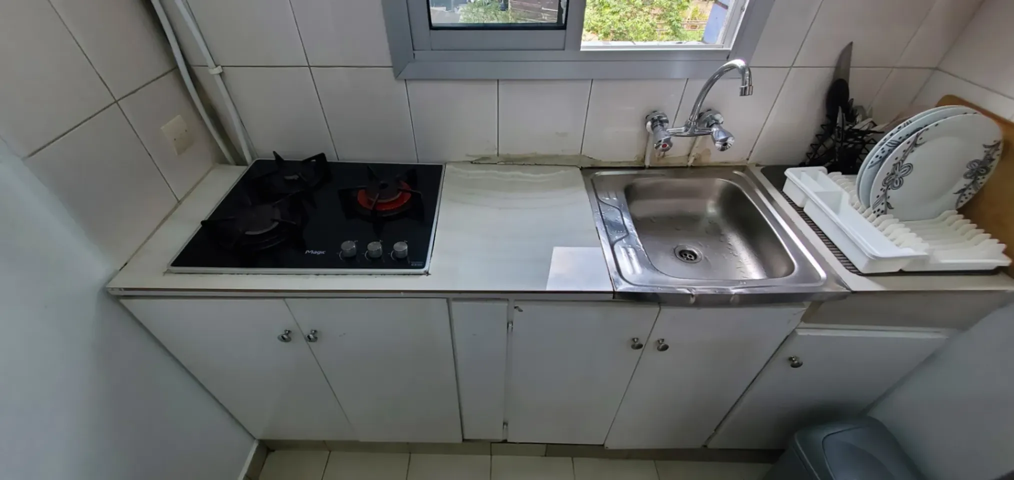Studio Meublé Bonapriso, Douala (6/12)