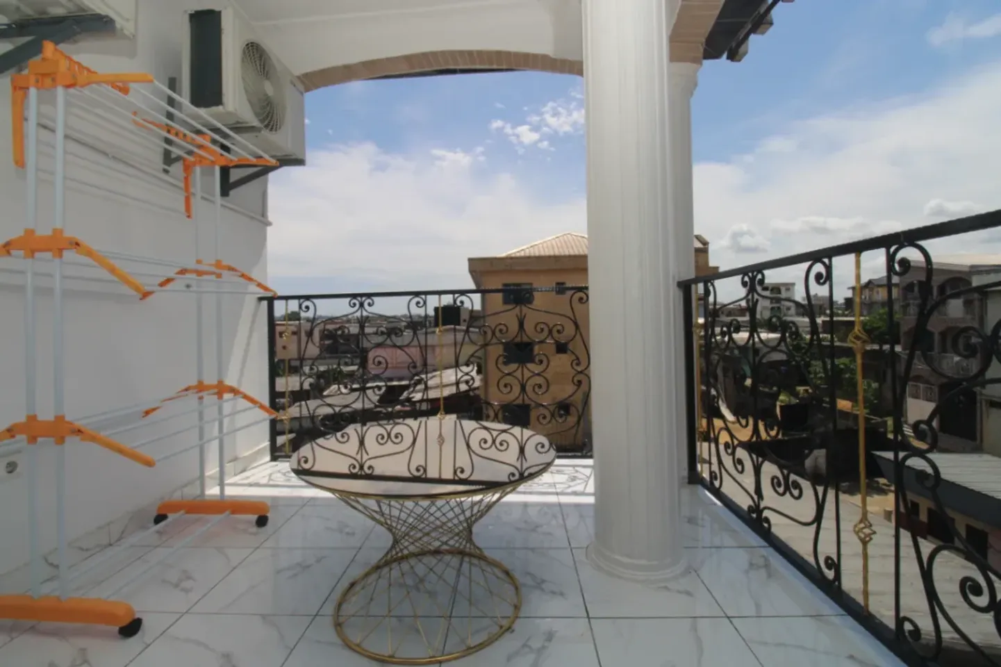 Appartement Meublé Bepanda, Douala (7/15)