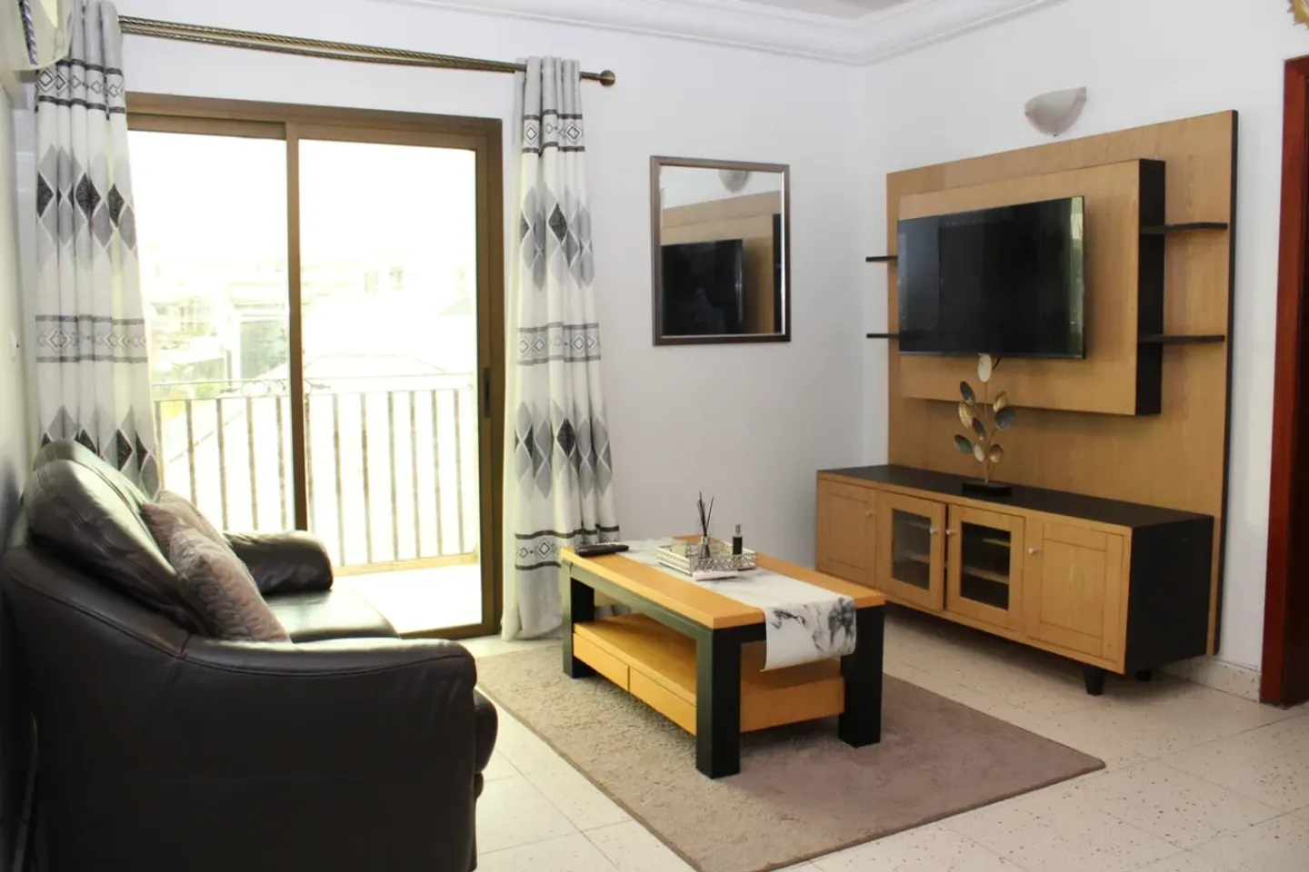 Studio Meublé Kotto, Douala (1/15)