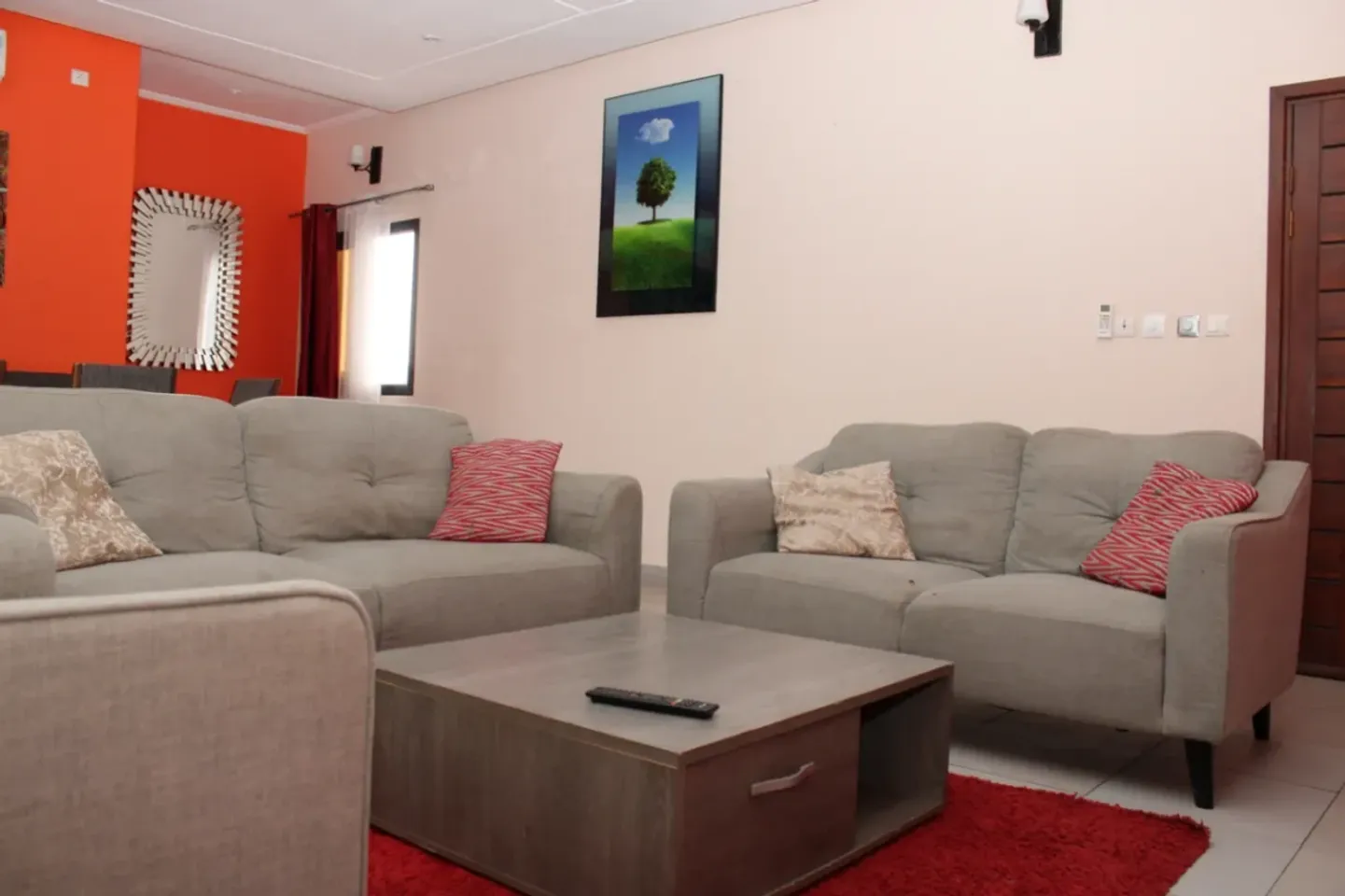 Appartement Meublé Bonamoussadi, Douala (1/13)