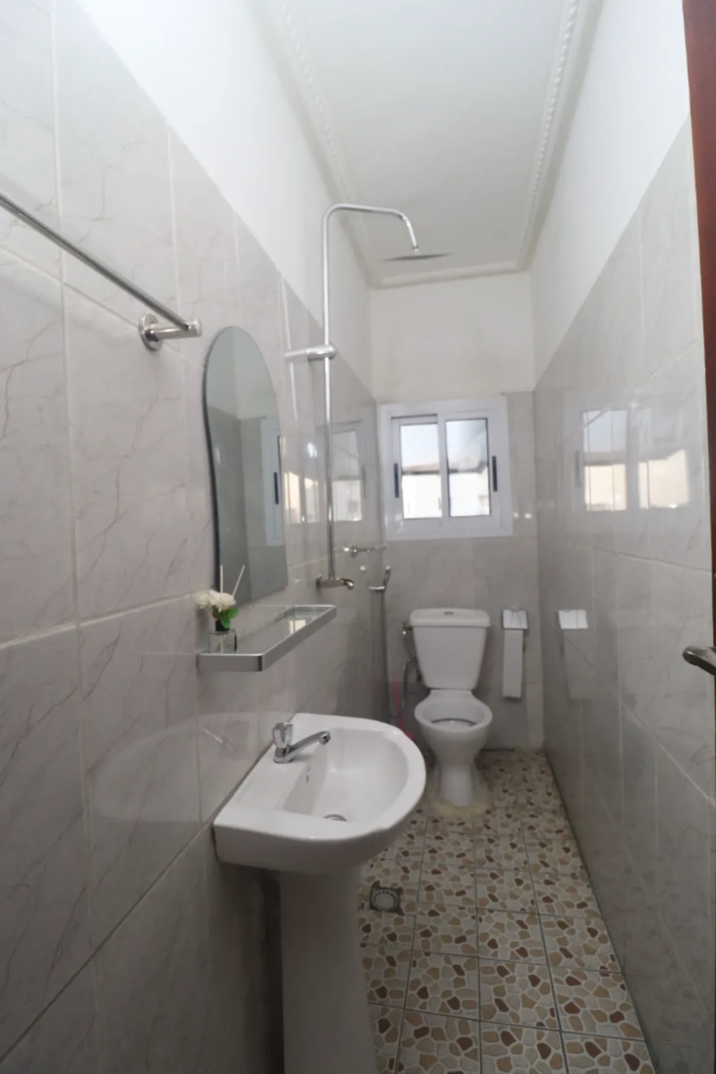Appartement Meublé Akwa, Douala (8/13)