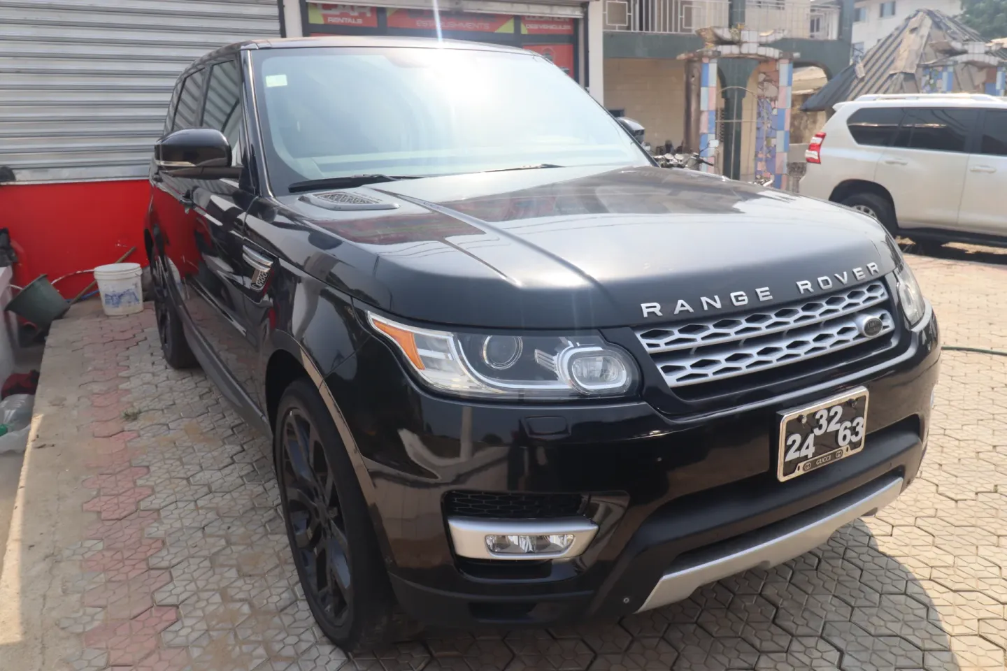 Range Rover Sport HSE | Automatique | Essence (1/7)