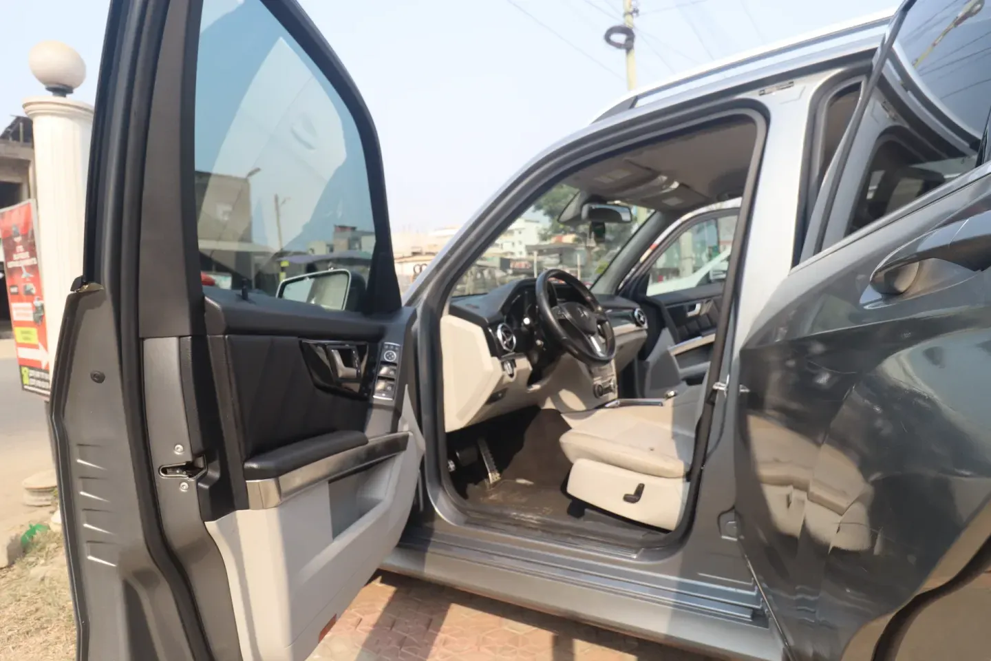 Mercedes GLK 350 | Automatique | Essence (4/9)