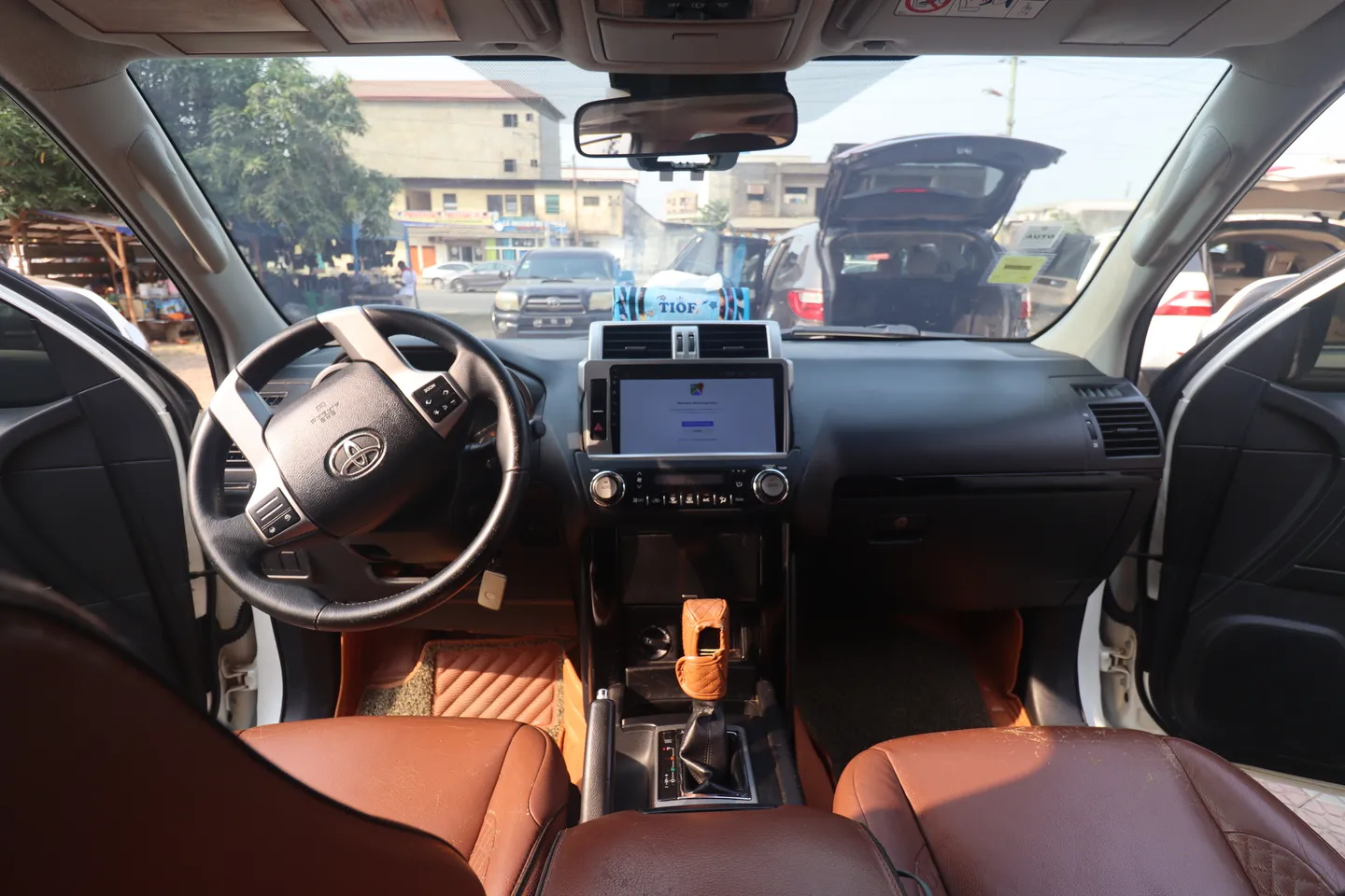 Toyota Prado | Automatique | Essence (7/10)