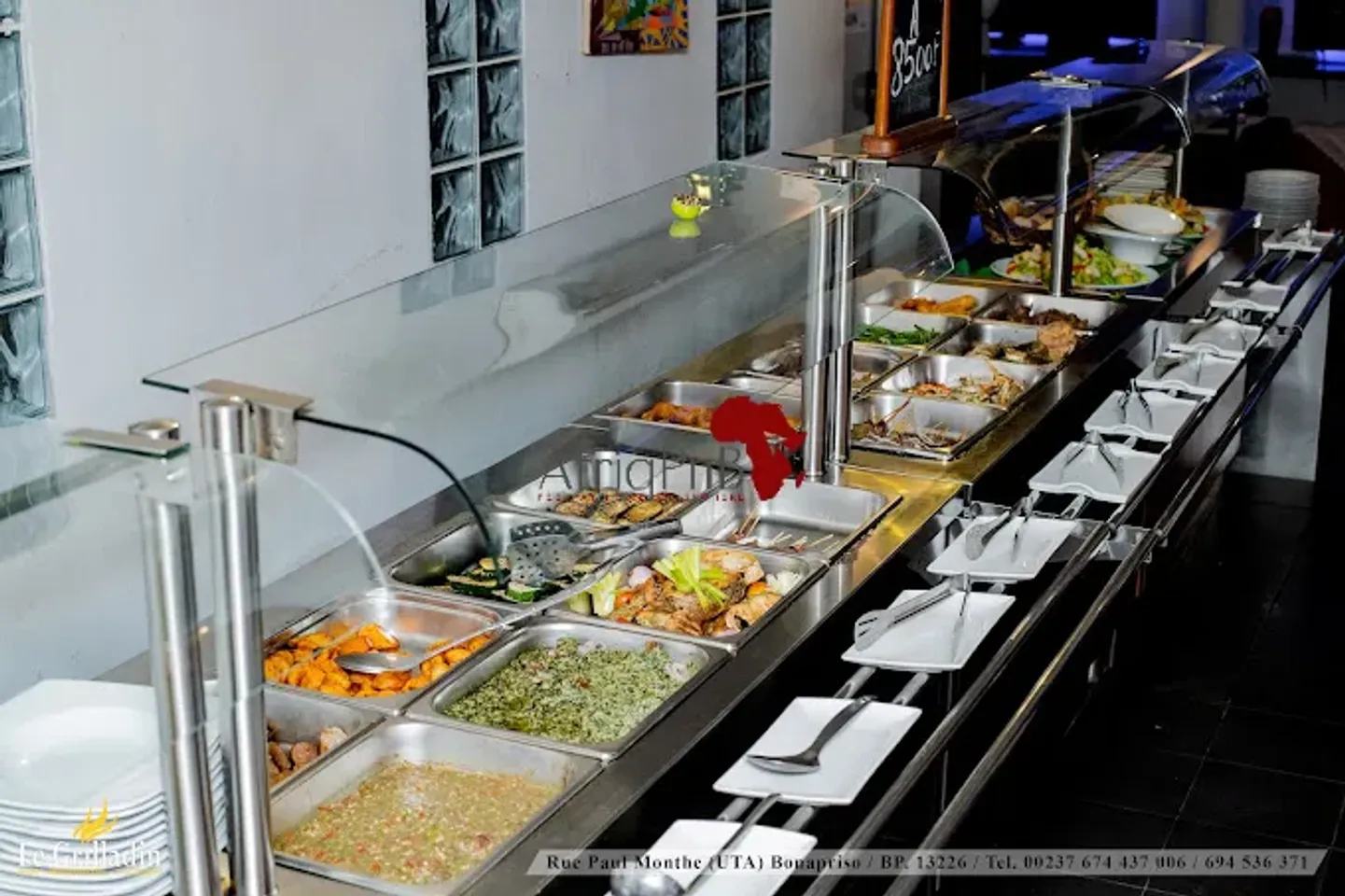 Le Grilladin Restaurant (9/12)