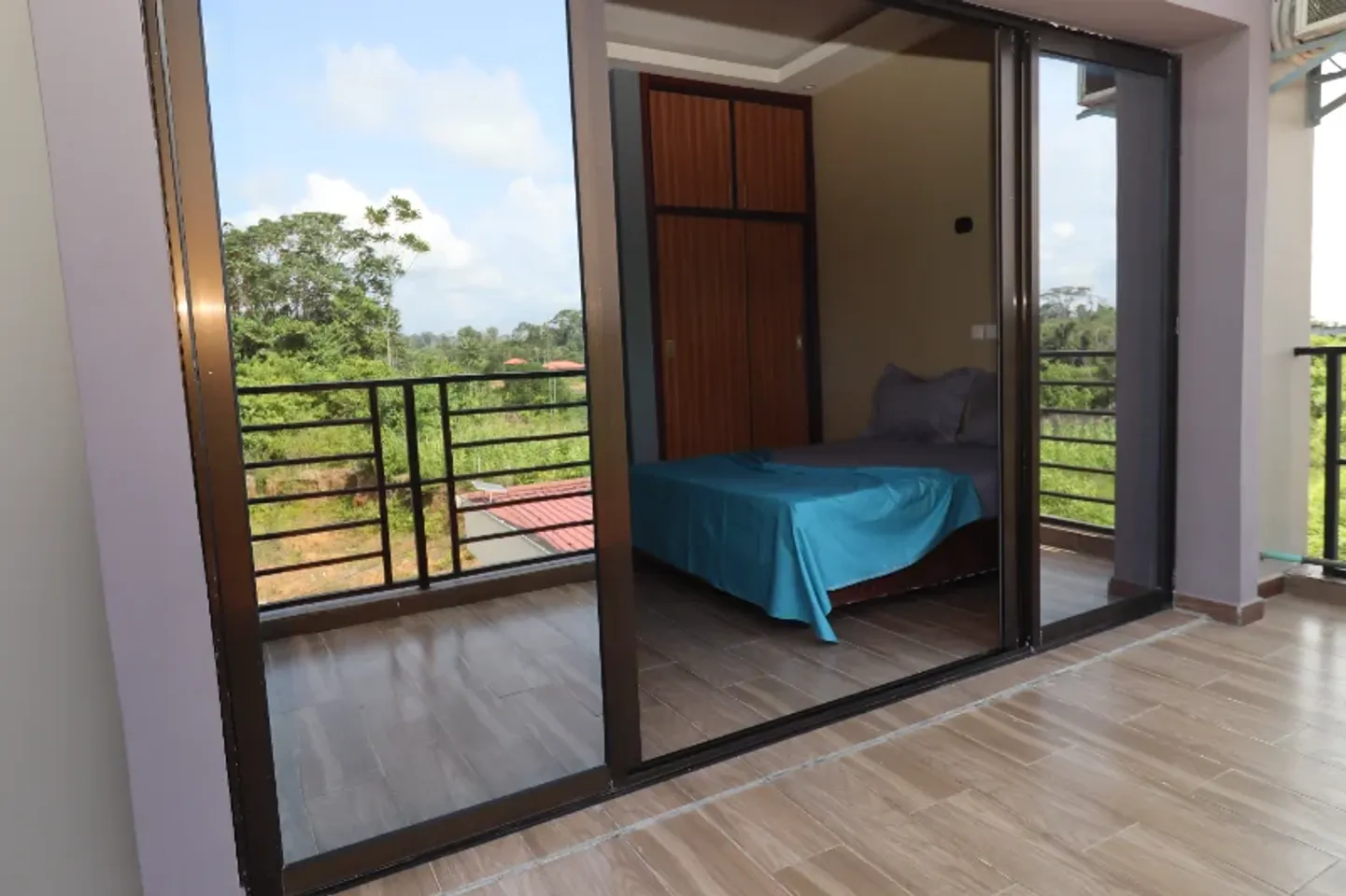 Chambre Meublée Bebambwe, Kribi (8/8)