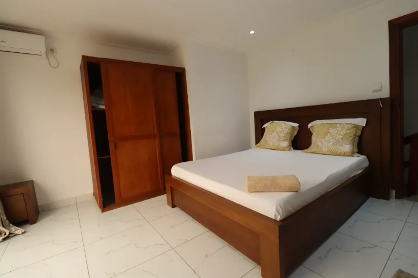 Studio Meublé Mboamanga, Kribi (8/12)
