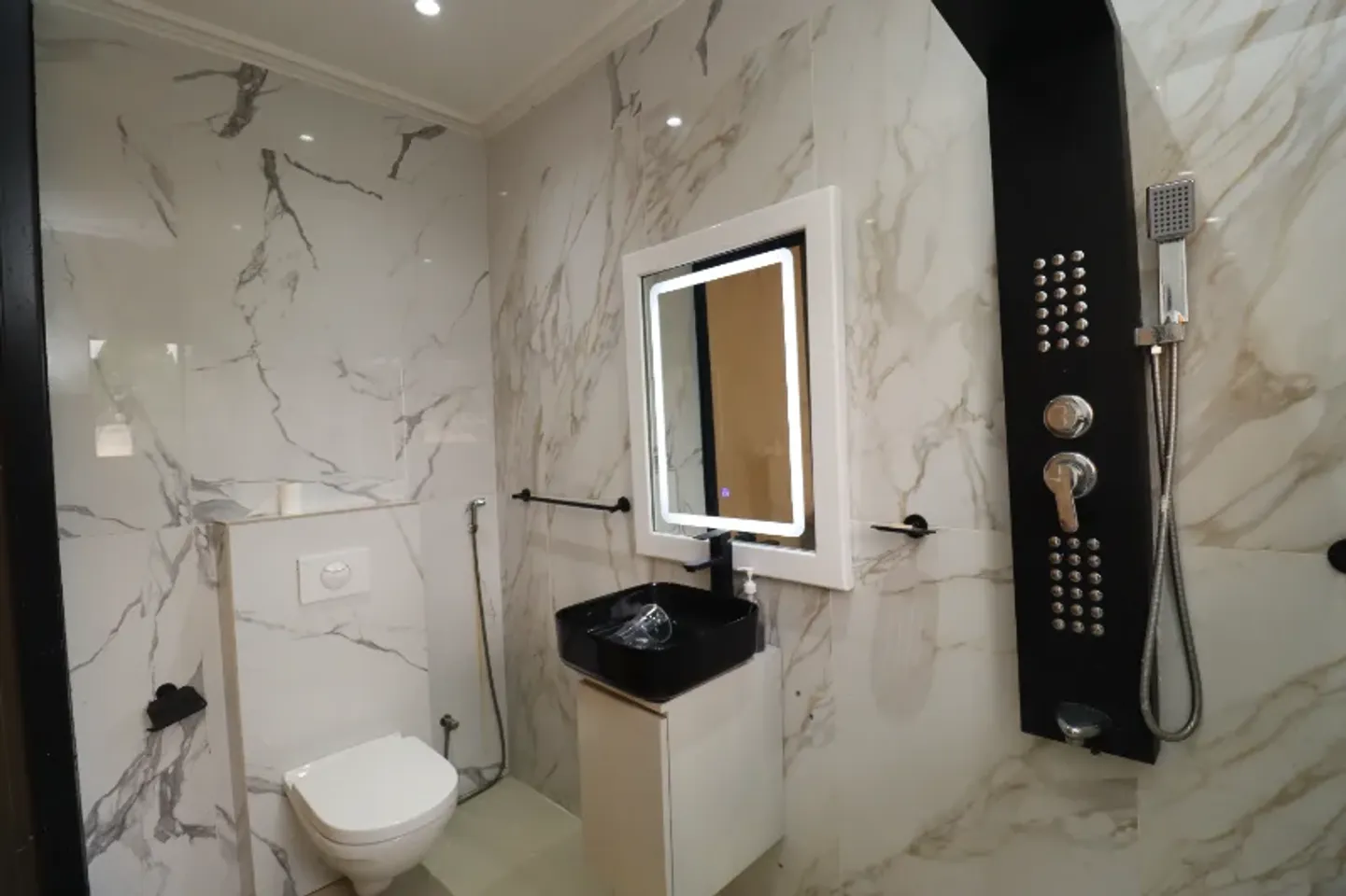 Appartement Meublé Elabe, Kribi (6/23)