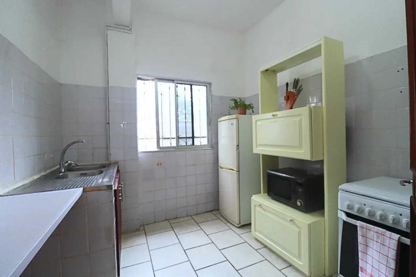 Studio Meublé Bonanjo, Douala (6/11)