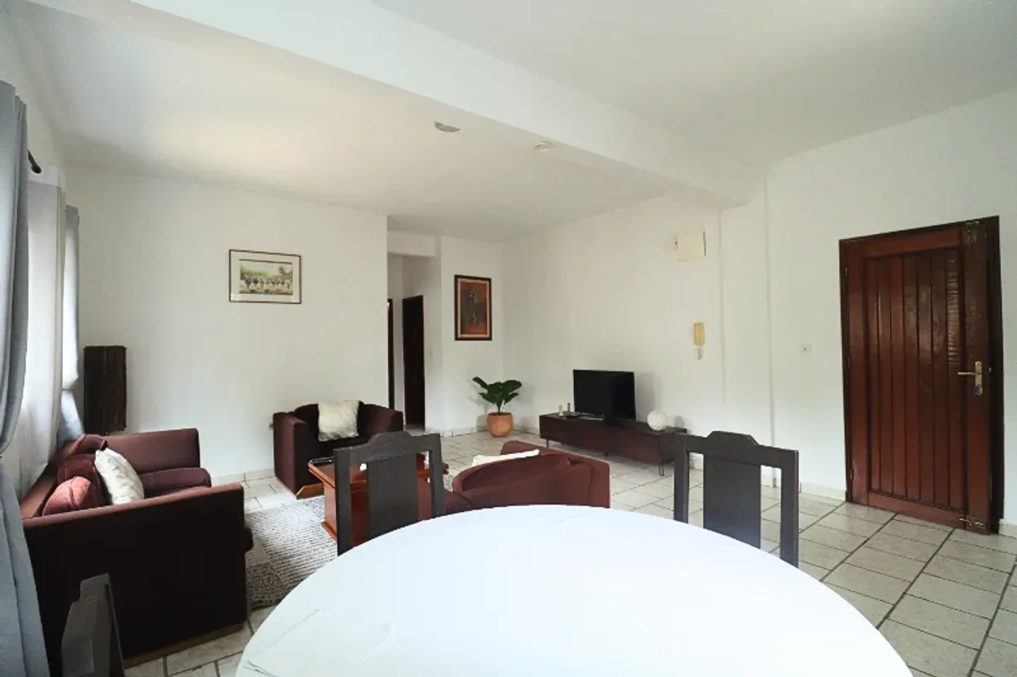 Studio Meublé Bonanjo, Douala (1/11)